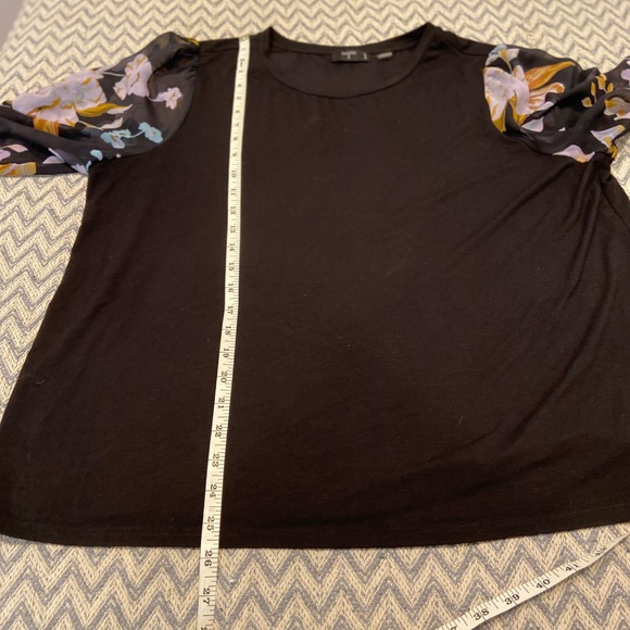Tahari Black Blouse with Floral Chiffon Sleeves – Size 1X - Picture 5 of 7